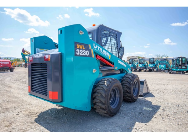 MiniIncarcator SUNWARD SWL 3230, 3.5 ton, 74CP de vanzare